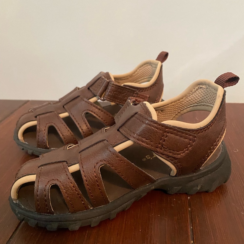 Carters Size Toddler 8 (Boy or Girl) Sandals